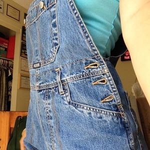 Overall shorts