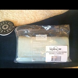 Kipling Brownie Wallet NWT