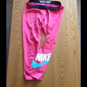 Nike leggings