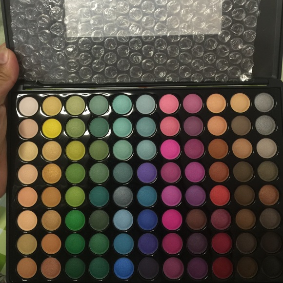Makeup palette