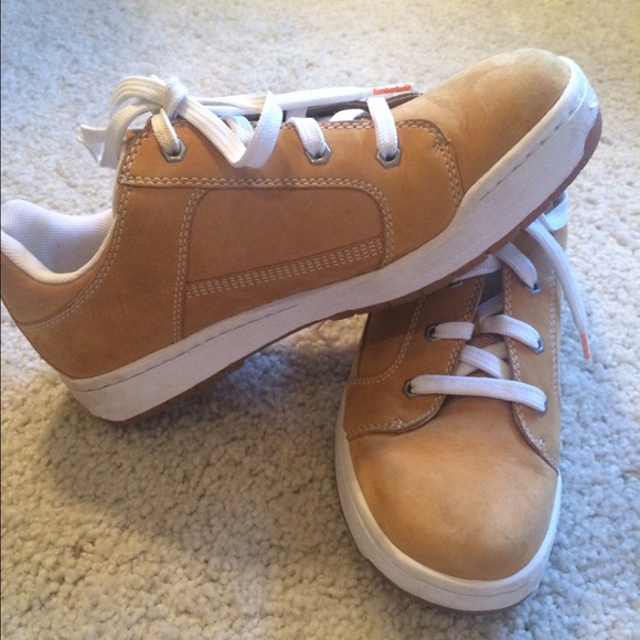 Like New Timberland sneakers