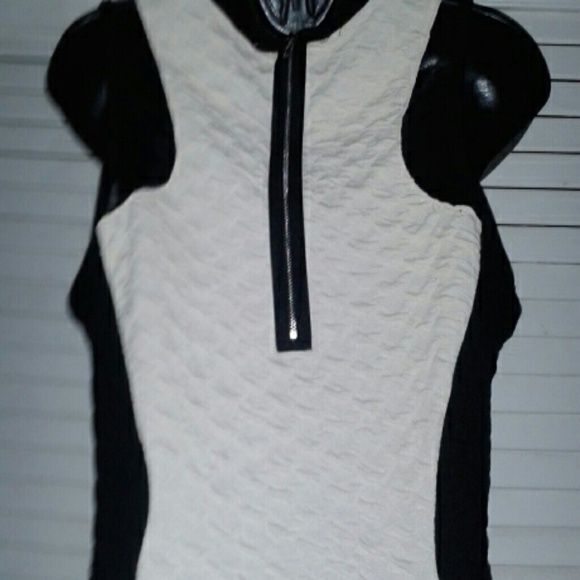 COLOR BLOCK DRESS - Picture 3 of 4
