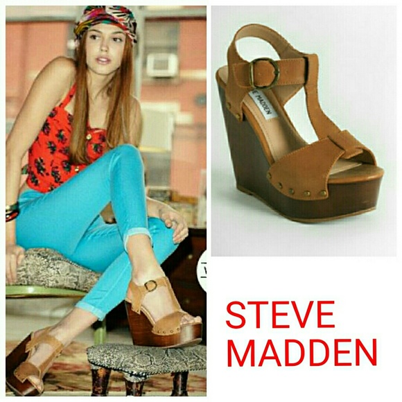 STEVE MADDEN Platform Sandals