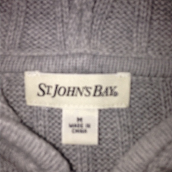 Sweater - Picture 3 of 4