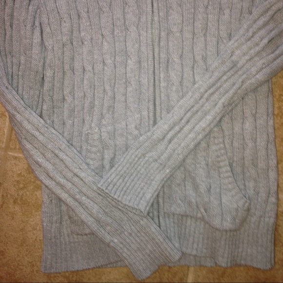 Sweater - Picture 4 of 4