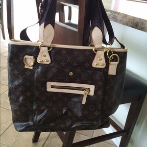 Large Fashion Handbag
