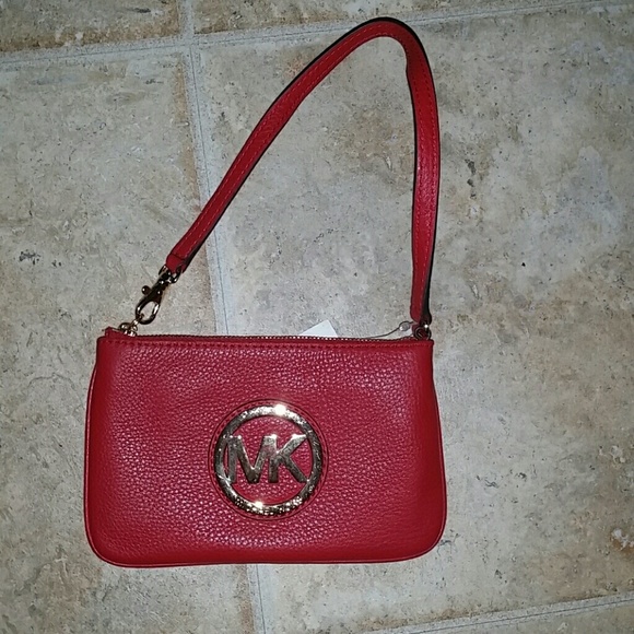 Michael kors wristlet
