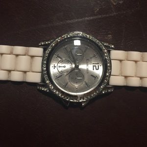 Kanima crystal white band watch