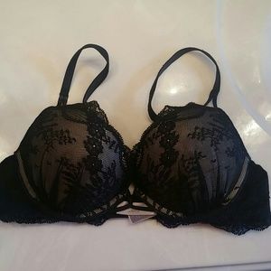 Victoria secret push up bra
