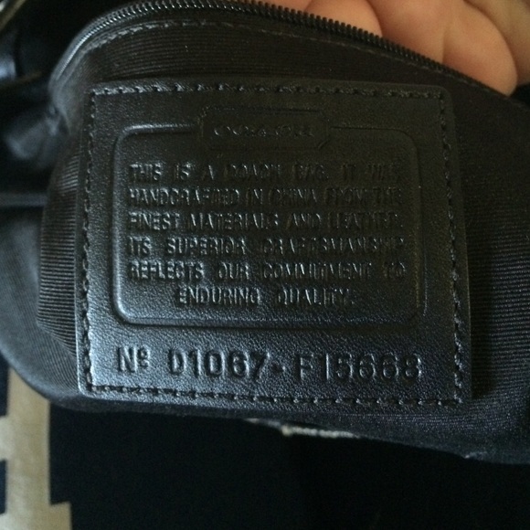 Authentic Coach Shoulder Bag - Picture 2 of 2