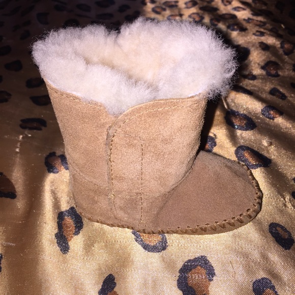 Baby Uggs !