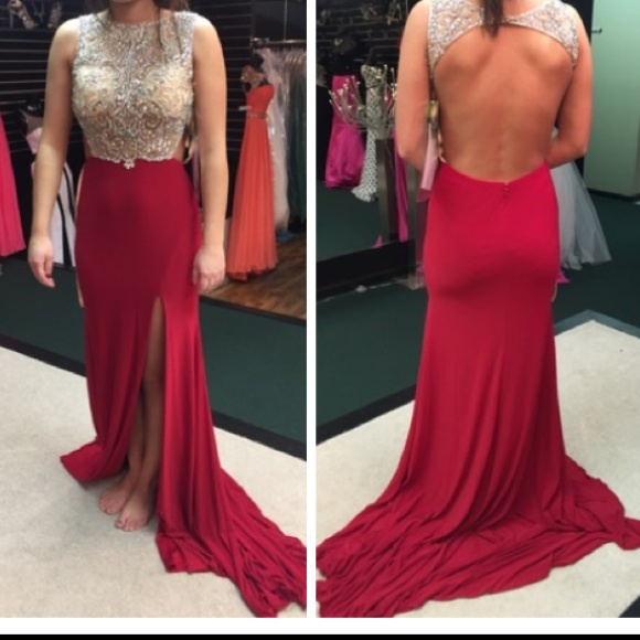 Beautiful red / champagne prom dress! - Picture 2 of 4