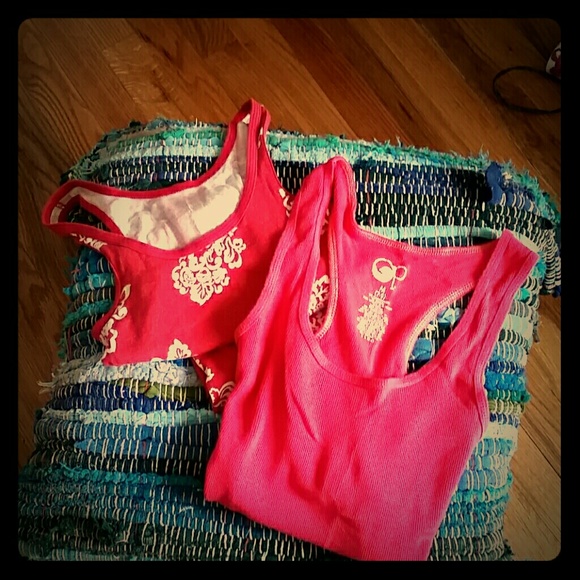 2 tank tops!