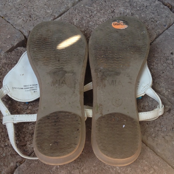 Beautiful MIA summer flats size 6 - Picture 3 of 4