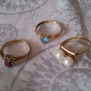 3 gold rings
