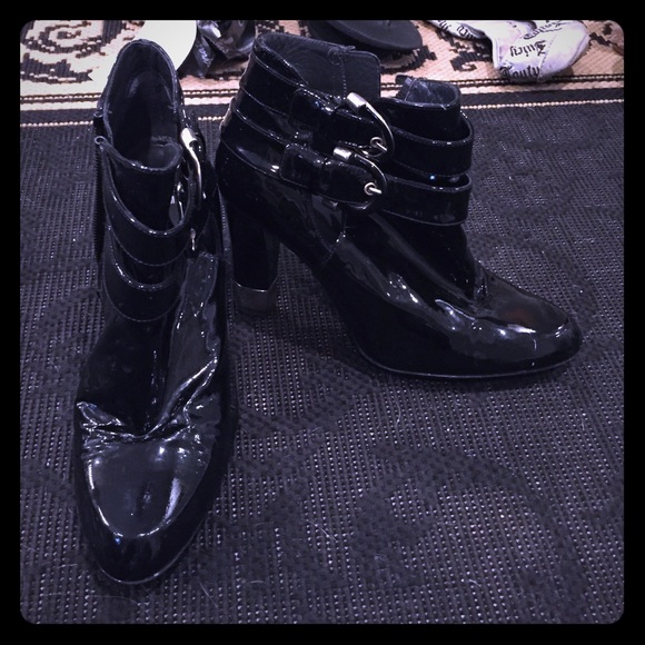 Black Stuart weitzman patent leather booties