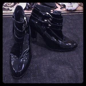 Black Stuart weitzman patent leather booties