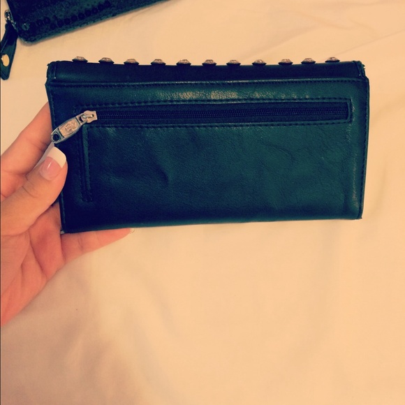 Wallet💕💜 - Picture 3 of 4