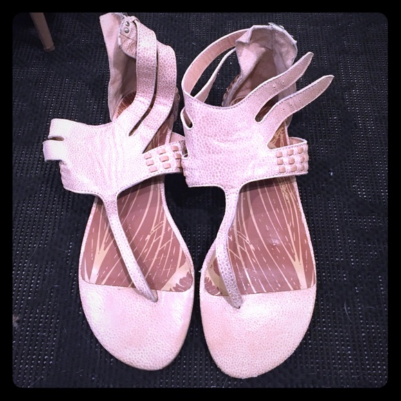 Funky nude gladiators