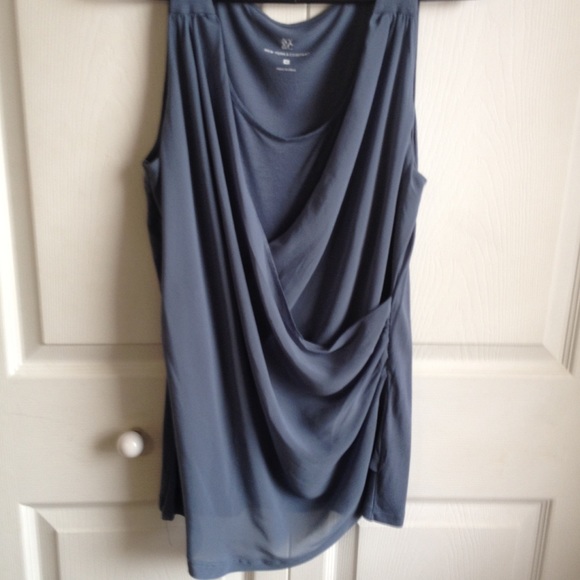 Top - Picture 3 of 4