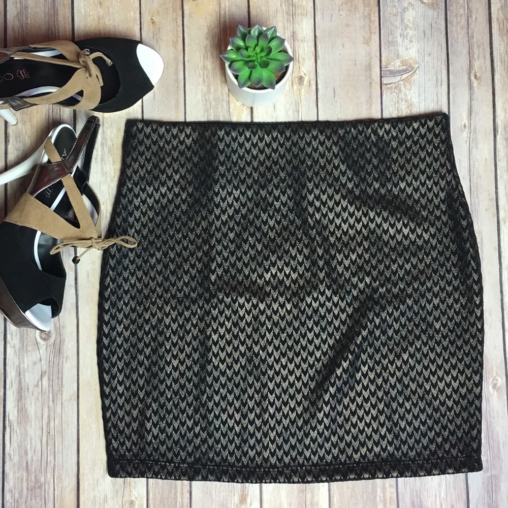 ❤️ Black/Metallic Bronze Skirt #G1