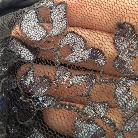 🔶 Express Tiered Lace Strapless Cocktail Dress 🔶 - Picture 4 of 4