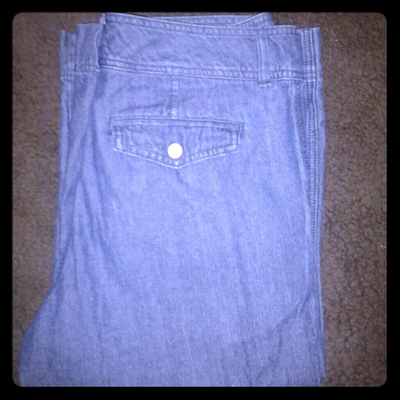 New York & Company Women Capri's