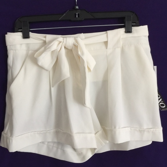 XOXO Pleated Shorts Sz 5/6
