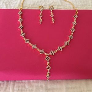 Necklace and Earrings set, NEW