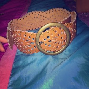 Brand new! Stylish belt!