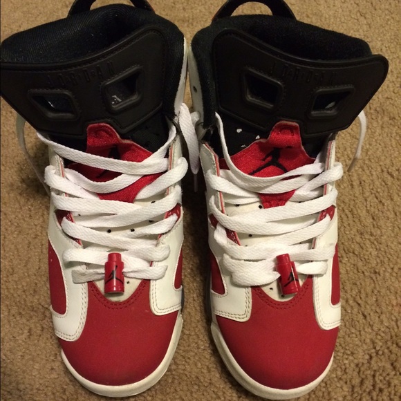 Jordan 6s size 7