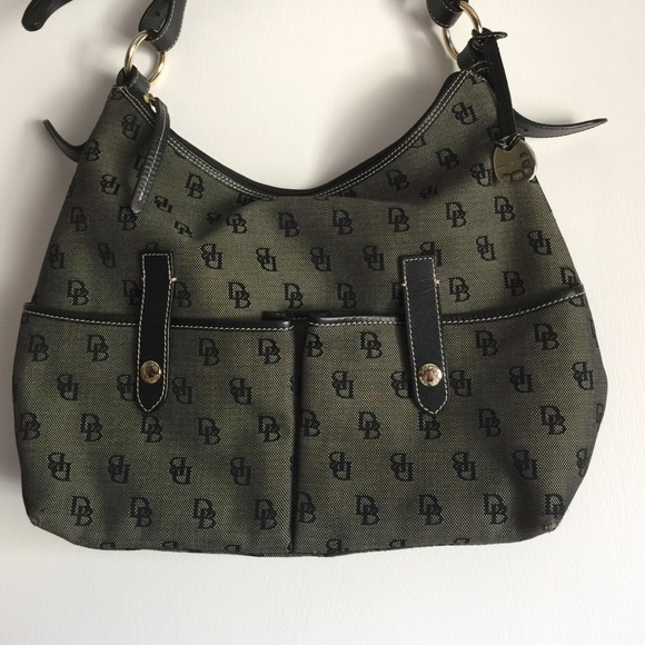 Dooney and bourke black bag