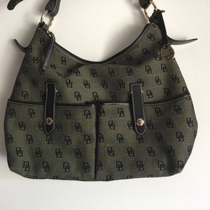 Dooney and bourke black bag
