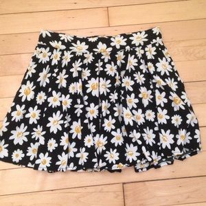 daisy skirt (with shorts)
