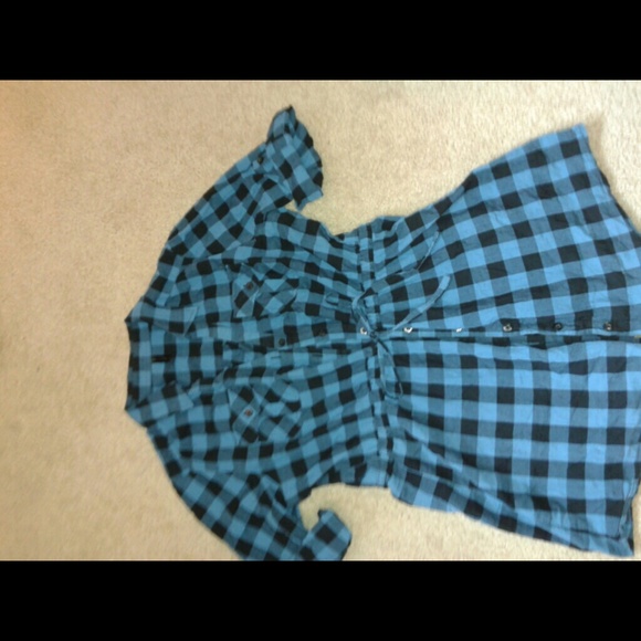 Flannel tie and button long shirt