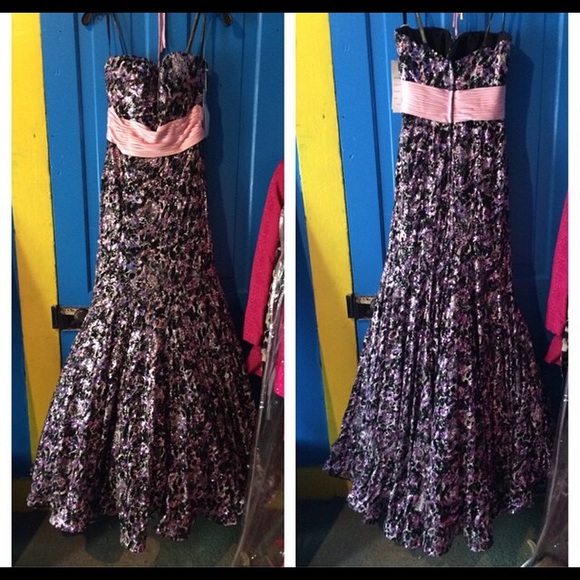 Prom/formal gown MAKE OFFER!!! Still available!