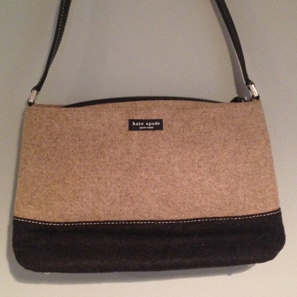 kate spade Handbags - ⭕️Lowest!! Kate Spade Hand Bag