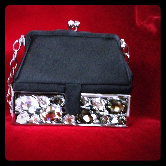 Judith Lieber/Satin Swarovski crystals/box/1xuse