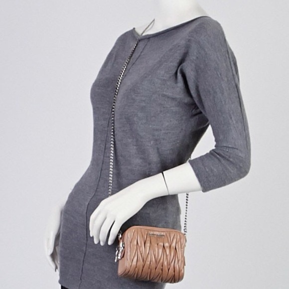 Miu Miu Cammeo Matelasse Lux Leather Mini Pochette - Picture 2 of 4