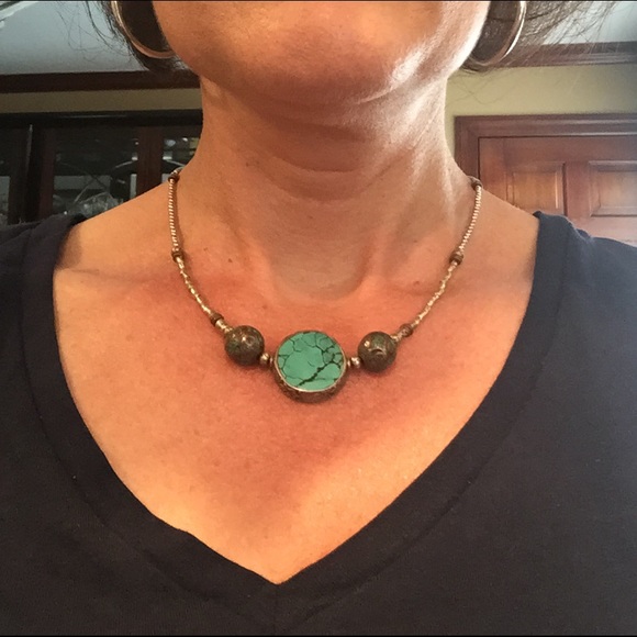 ⬛️SOLD AS BUNDLE ⬛️Turquoise necklace - Picture 2 of 3