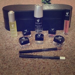 Younique beginners kit!