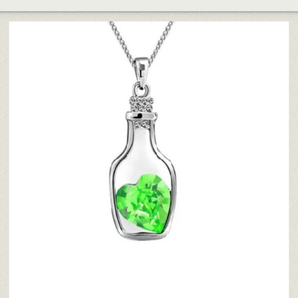 ❤ Brand 🆕 Beautiful Green Drift Bottle Necklace - Picture 2 of 2
