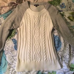 Grey Sweater With White Cable Knit Center