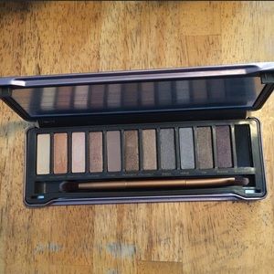 Urban decay naked 2 pallet