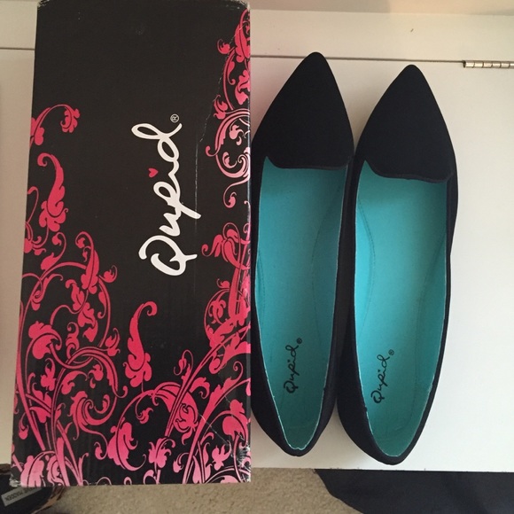 Qupid Pointy Toe Velvet Flats