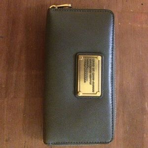 Marc Jacobs wallet