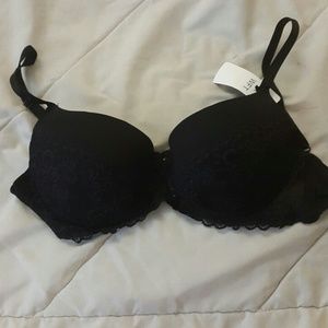 🚫RESERVED🚫NWT black lace push up bra
