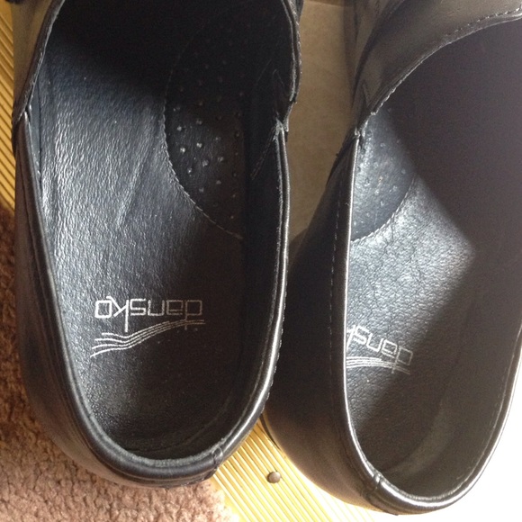 Dansko shoe size 40.