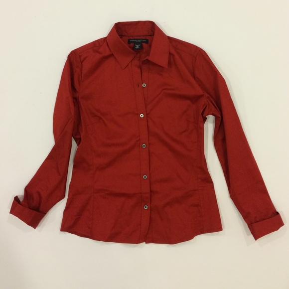 Red collared blouse - Picture 1 of 3
