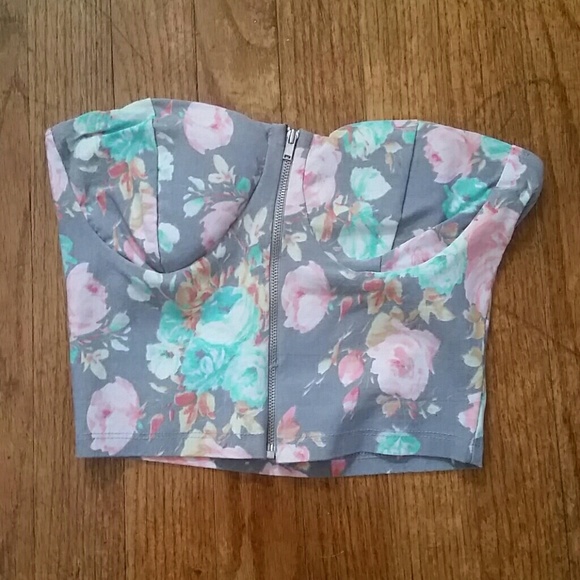 Zip up crop top